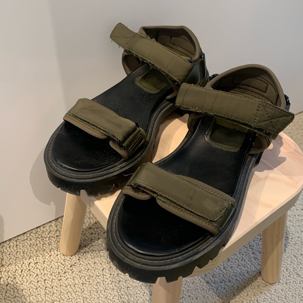 Zara Velcro dad sandals
